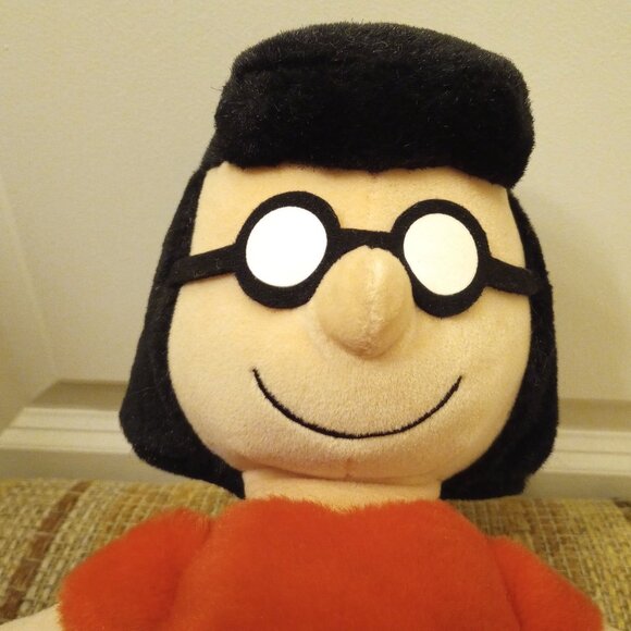 Peanuts Plush Bundle: 2010 Cedar Fair 13" Marcie and 2 Others, Pre-Owned - Picture 2 of 11